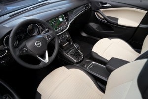 Opel Astra Innenraum