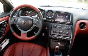 Nissan GT-R Interieur