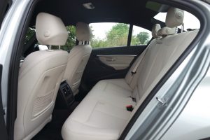BMW 330e Innenraum