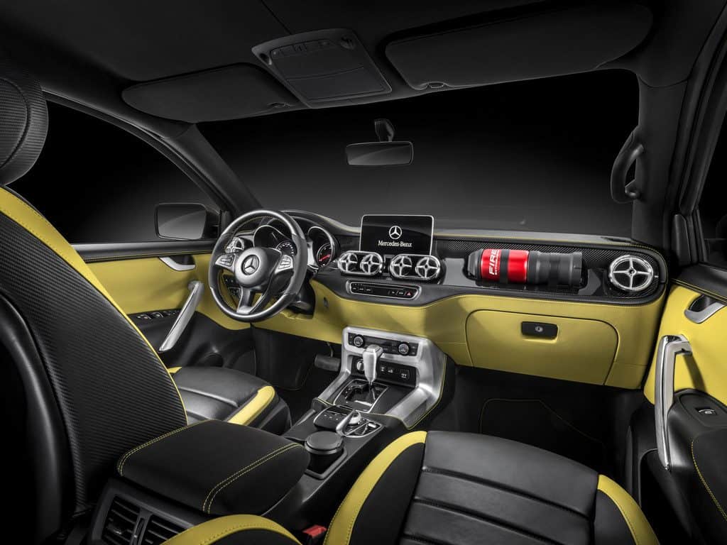 Mercedes-Benz X-Klasse Concept Adventurer Innenraum