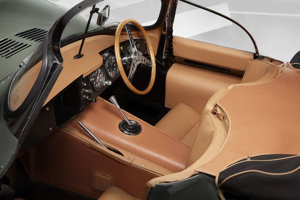 Neu gebauter Jaguar XKSS: Innenraum