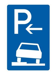 Verkehrszeichen 315: Hier darf man offiziell auf dem Gehweg parken (mit Fahrzeugen unter 2,8 t zGG).