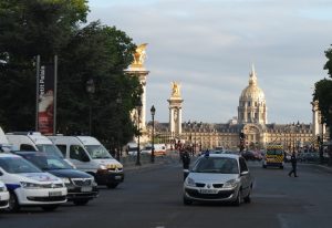 Paris: Einfahrt nur noch mit Umweltplakette