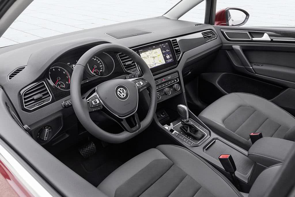 Innenraum VW Golf Sportsvan Facelift 2017