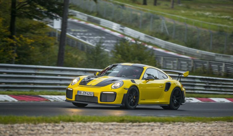 Rekordfahrt auf der Nürburgring-Nordschleife: Porsche 911 GT2 RS