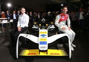 Daniel Abt (links) und Lucas di Grassi mit dem Audi E-Tron FE04