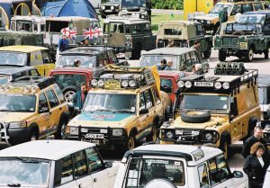 Land Rover will einen neuen Rekord für die längste Fahrzeugparade der Marke aufstellen